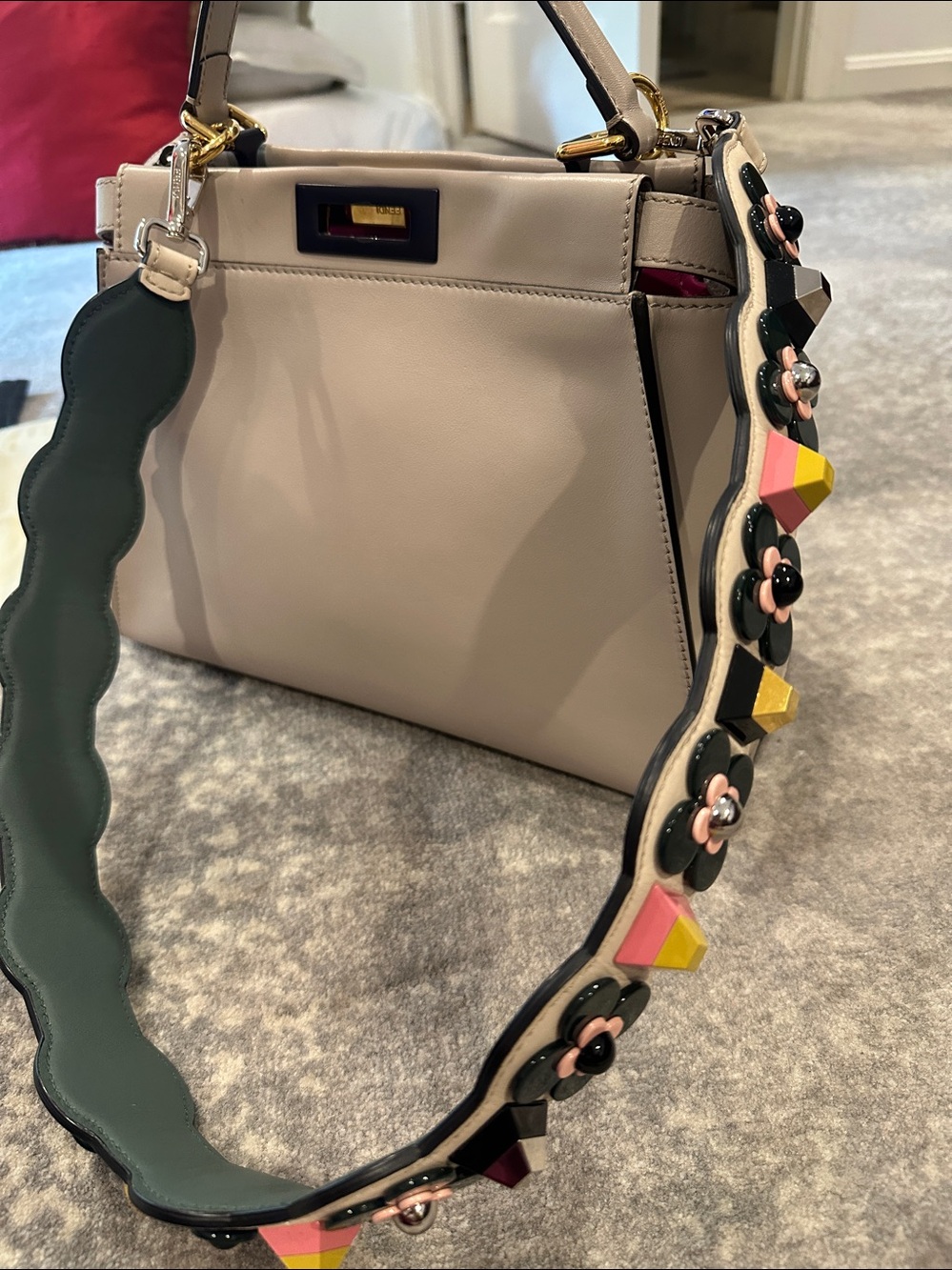 FENDI PURSE STRAP WITH GORGEOUS FLOWERS STUDS - Picture 7 of 12